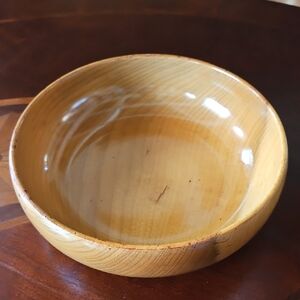 Handcrafted Vintage House of Myrtlewood Large 9" Bowl